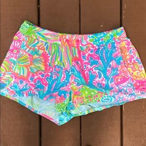 LILLY PULITZER LUXLETIC SHORTS